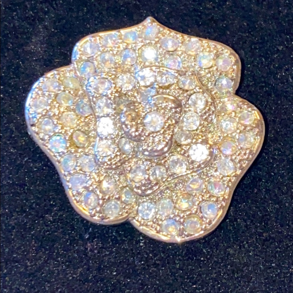 5/20 VTG Rhinestone Floral Silver Toned Brooch